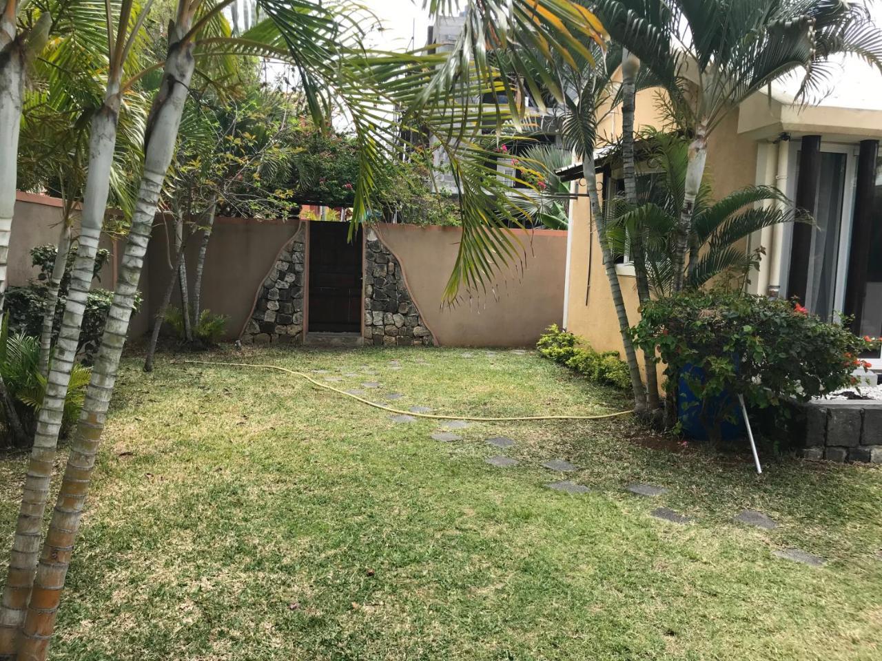 H&K Villa Blue Bay Exterior photo